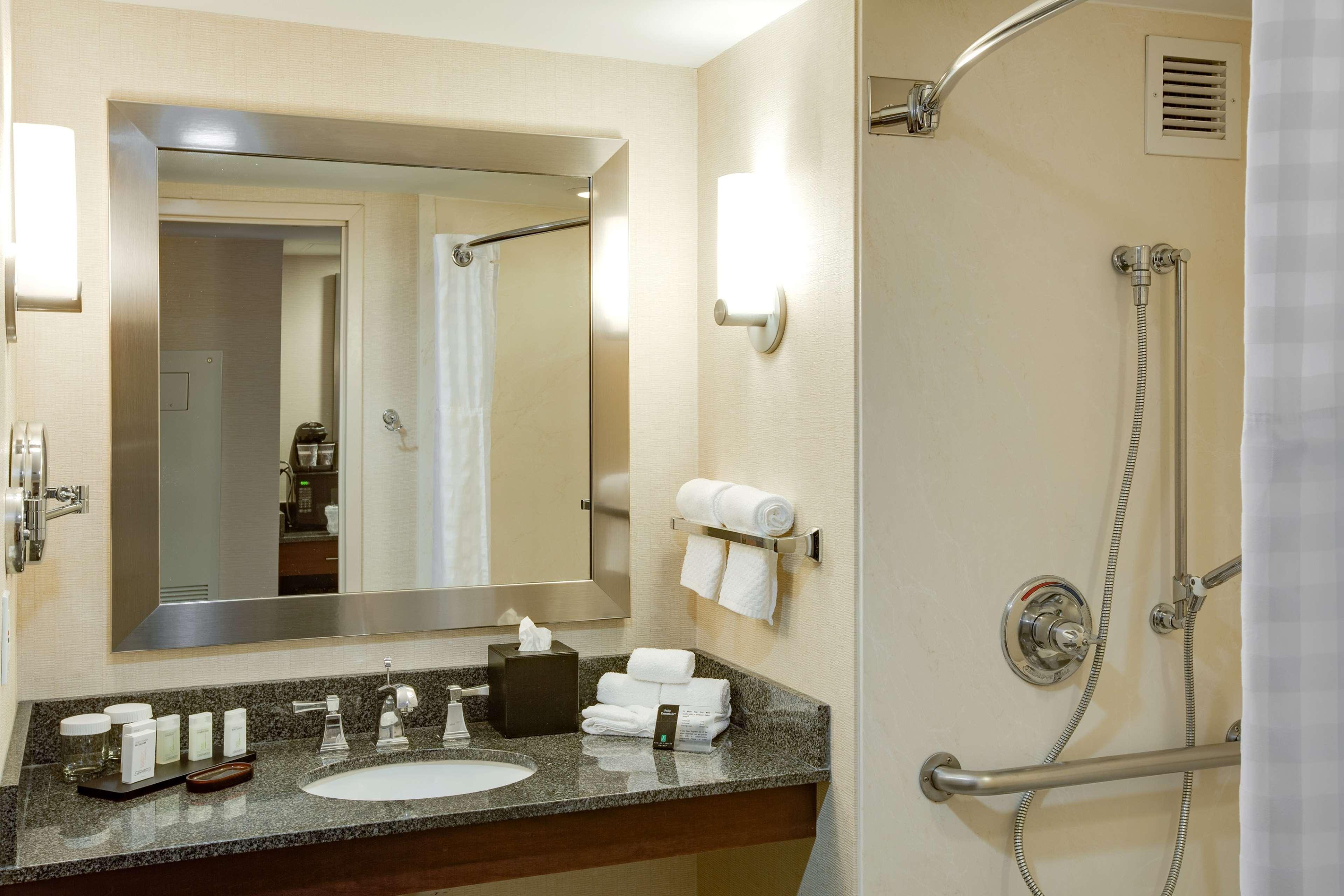 Embassy Suites By Hilton Columbus Dublin Esterno foto