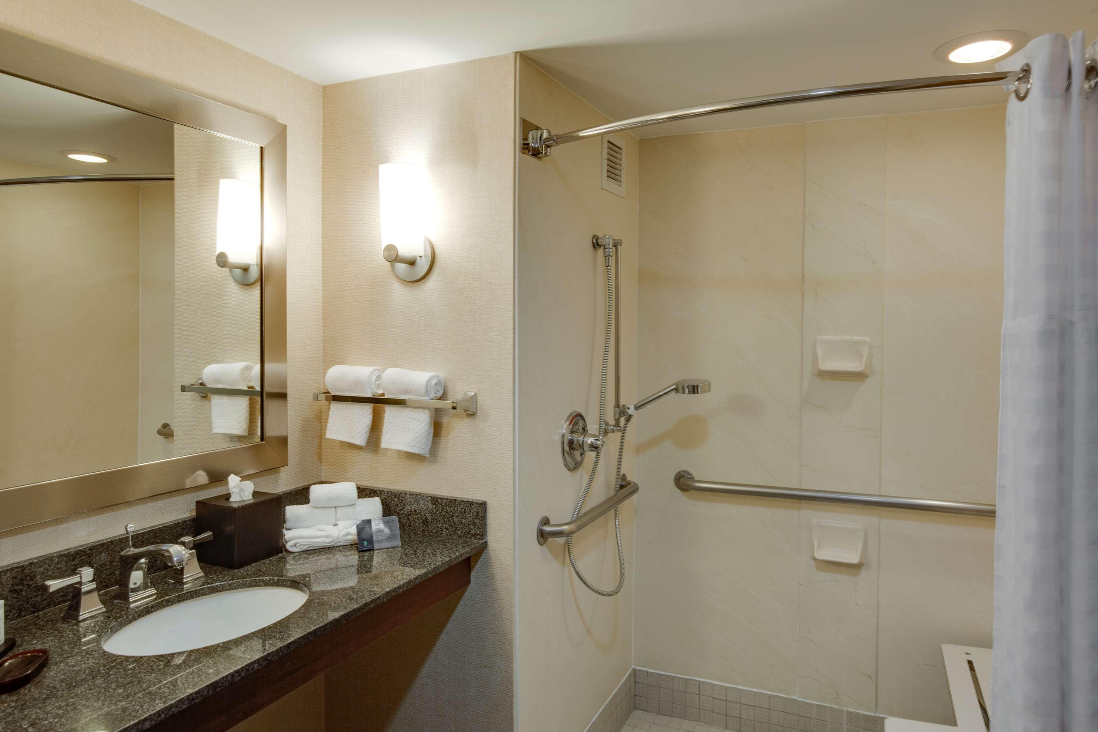 Embassy Suites By Hilton Columbus Dublin Esterno foto