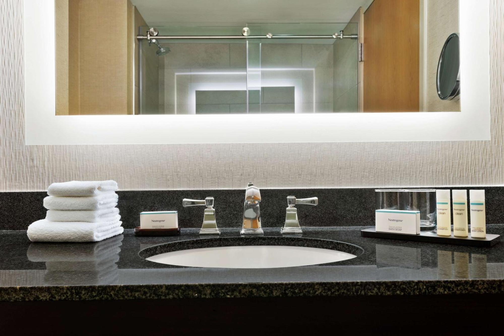 Embassy Suites By Hilton Columbus Dublin Esterno foto