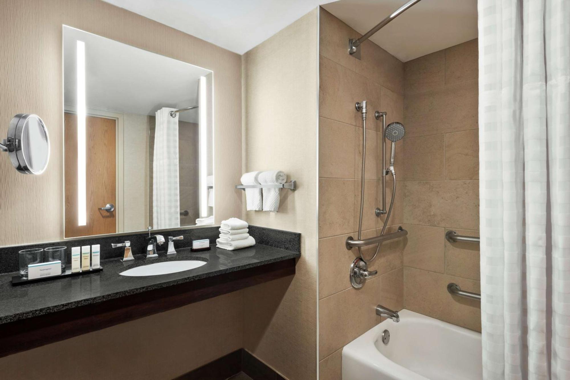 Embassy Suites By Hilton Columbus Dublin Esterno foto